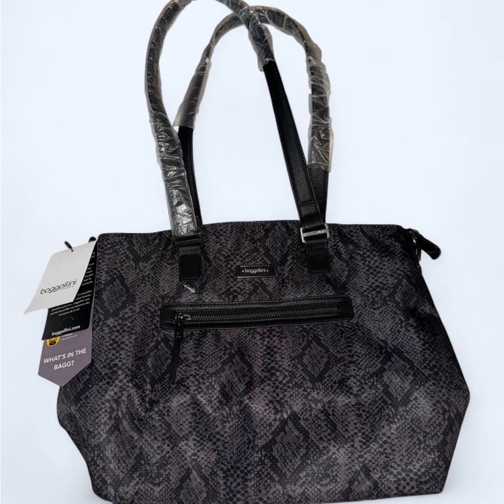 Baggallini Black Lizzy Tote Bag - NWT